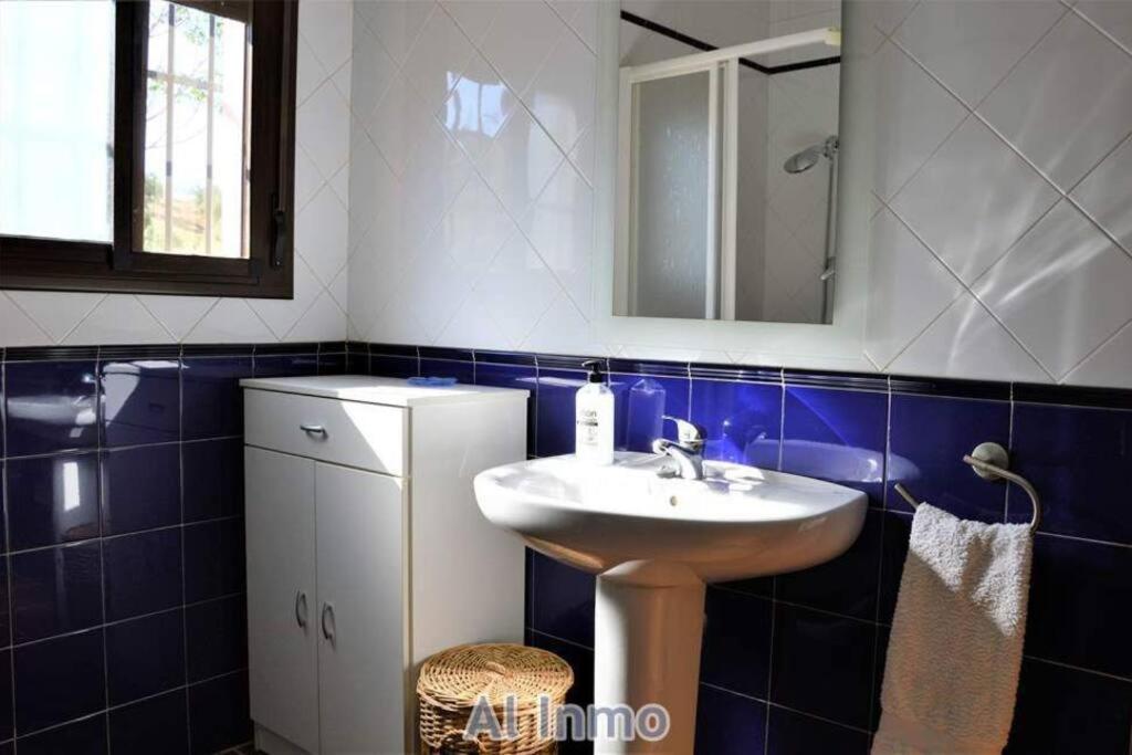 Las Palmeras - Ein Stueck Vom Paradies - Behagliches Haus Mit Pool Algodonales Buitenkant foto