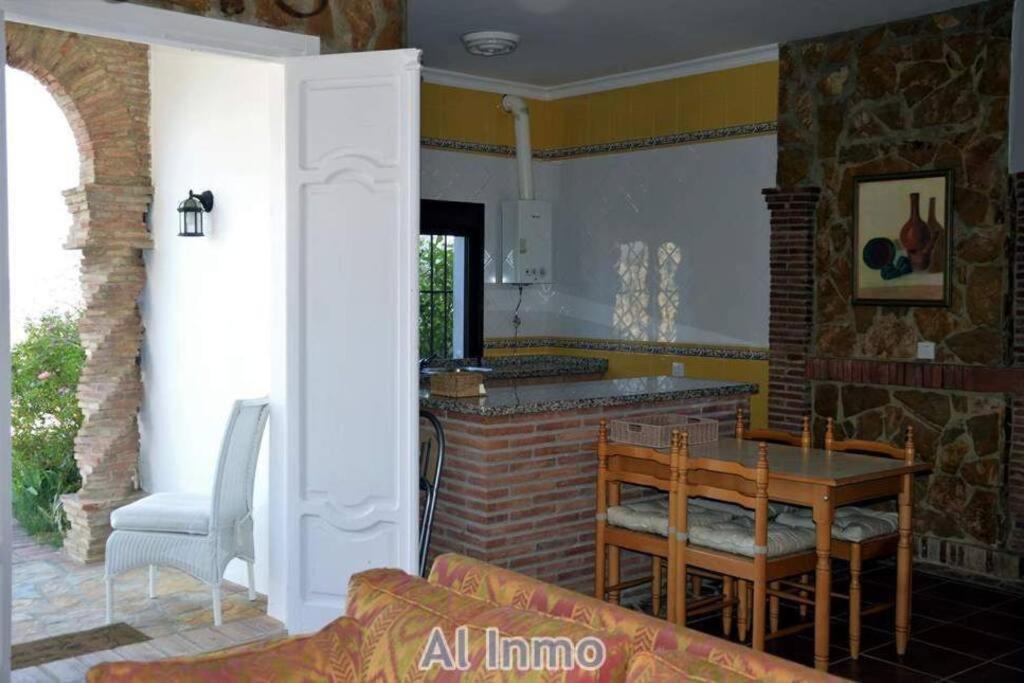 Las Palmeras - Ein Stueck Vom Paradies - Behagliches Haus Mit Pool Algodonales Buitenkant foto